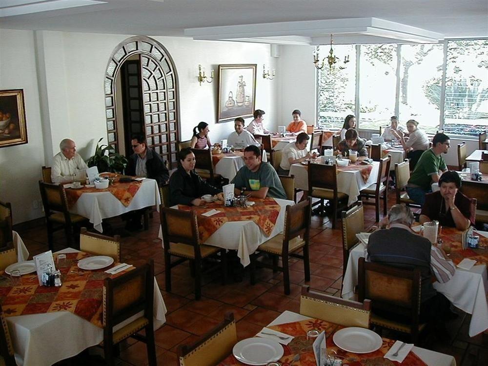 Hotel Isabel Guadalajara Restaurang bild