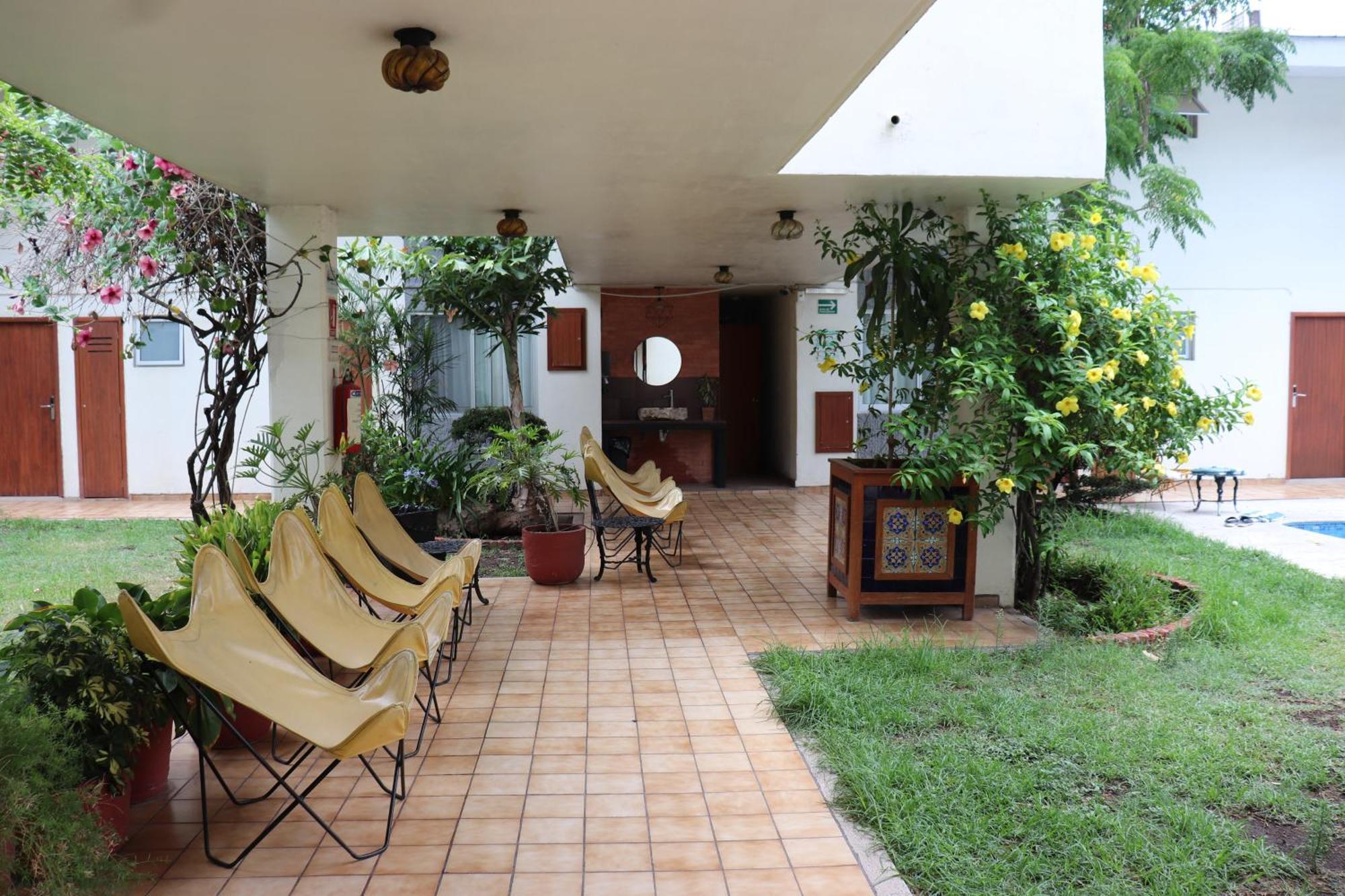 Hotel Isabel Guadalajara Exteriör bild