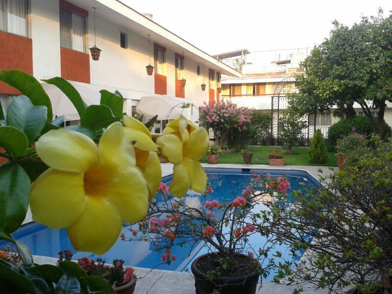 Hotel Isabel Guadalajara Exteriör bild